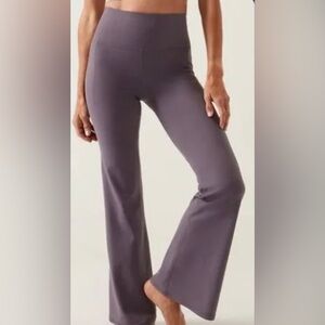 Brand New! Athleta Salutation flare legging with stash pocket